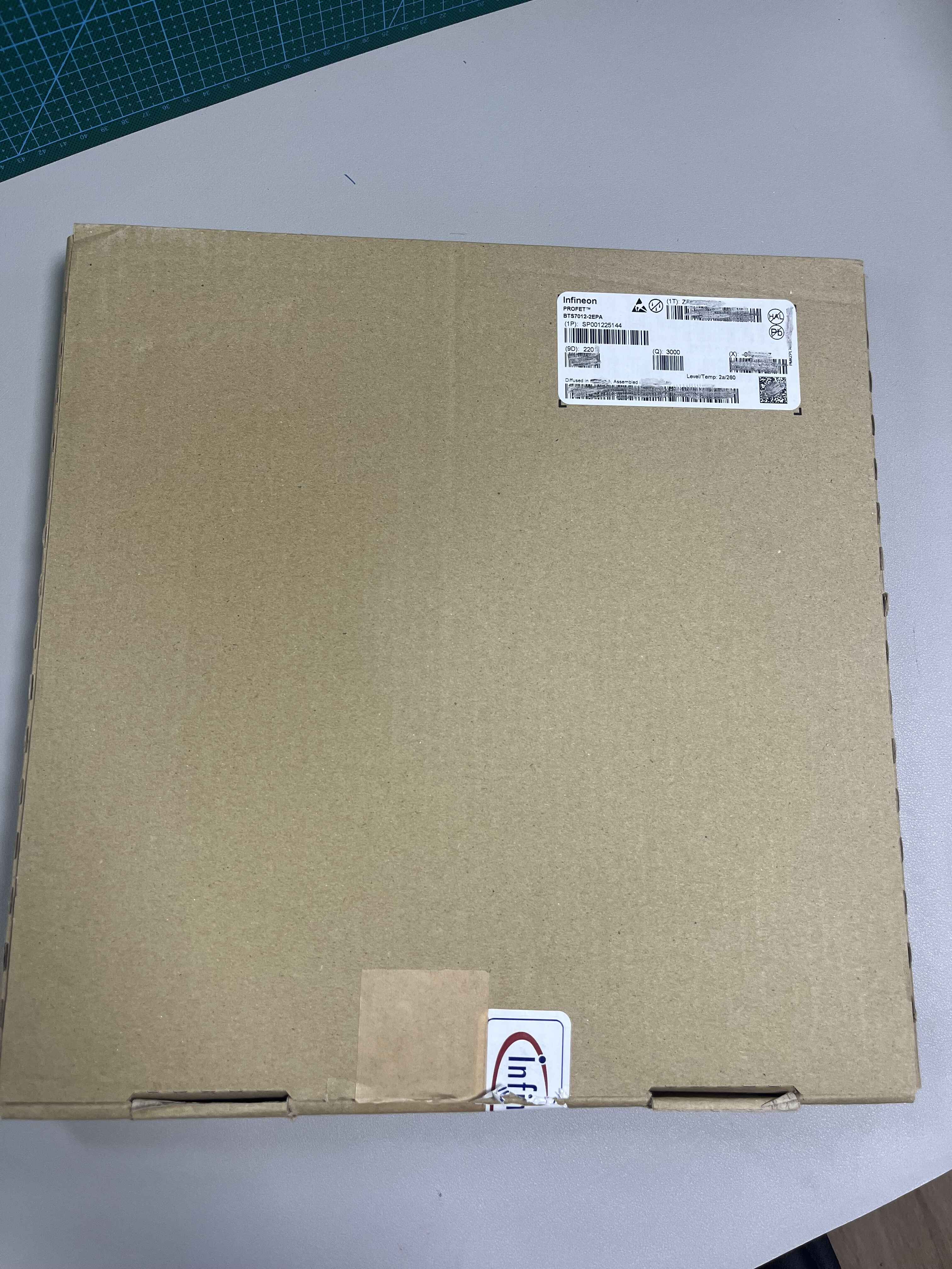BTS70122EPADAUGHBRDTOBO1, Daughter Board, Load Switch, PROFET+2 12V Mother Board